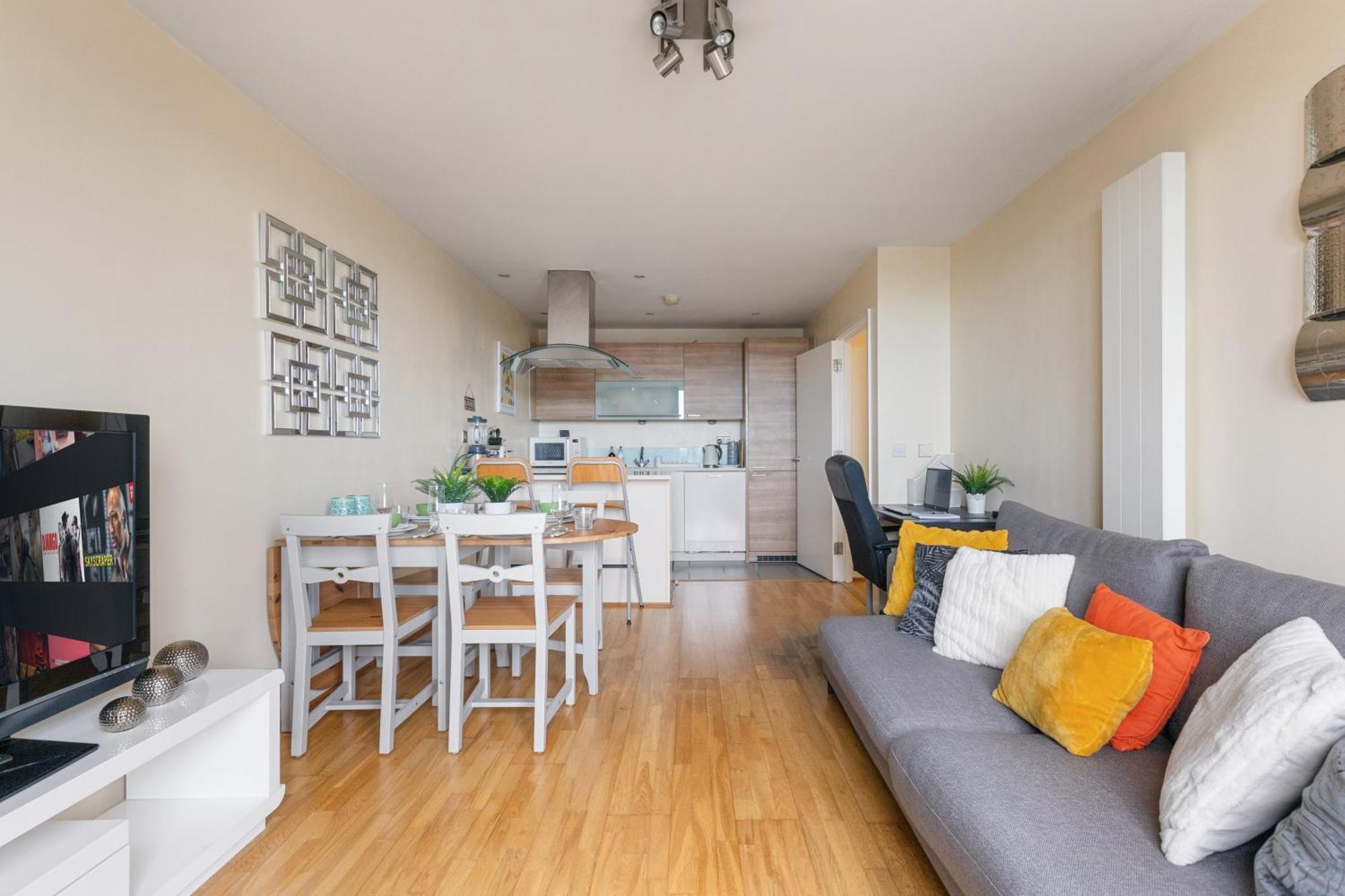 Stratford Skyview Apartment London Bagian luar foto